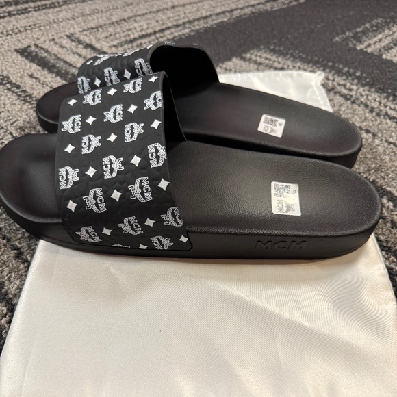 MCM Monogram Slides Black & White Mens Size 12 (45 eu) - Picture 2 of 5